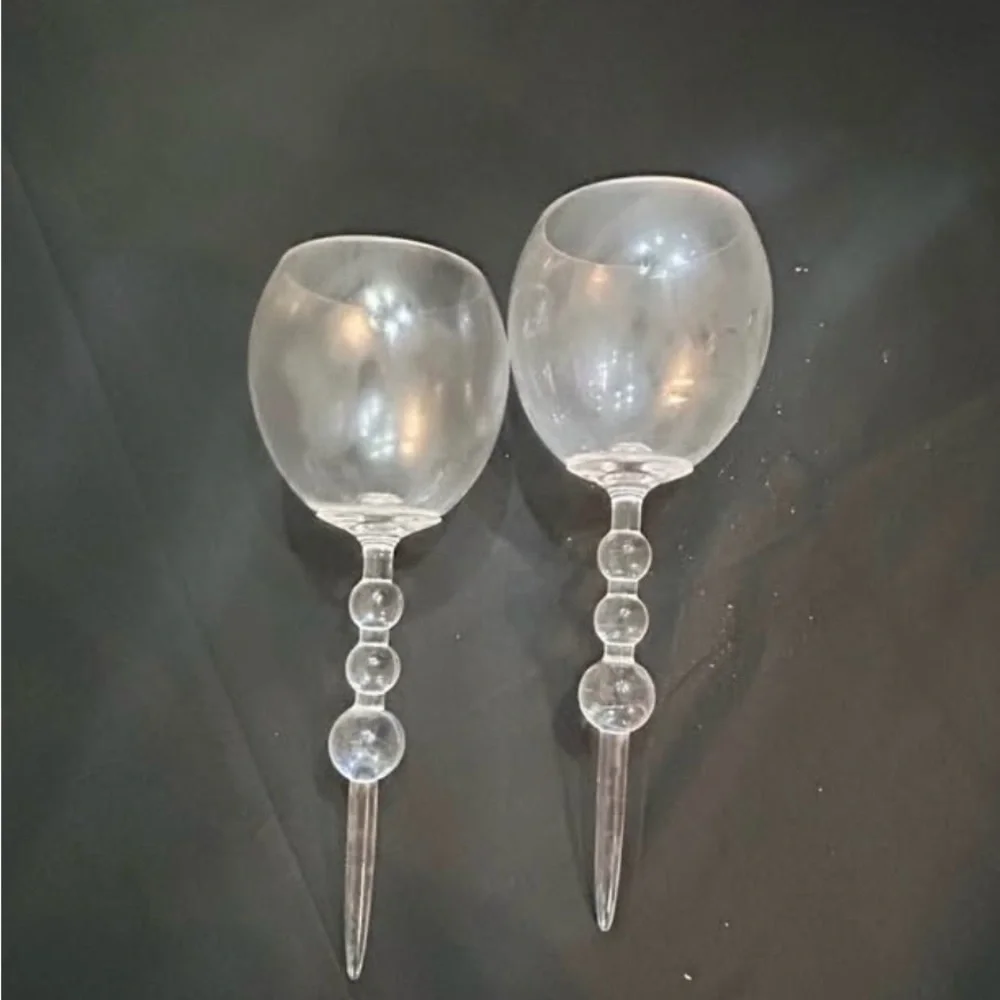 2 Matching Crofton Bubble Plastic Floating Wine Glasses Gently Used Relaxing
